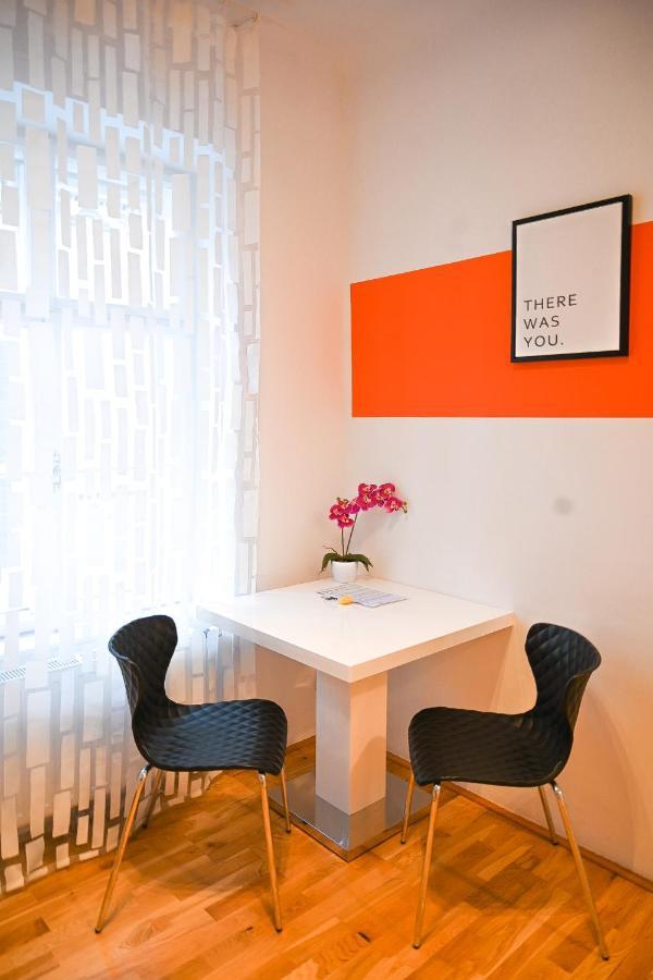 Backpacker Apartment Hofburg Vienna Exterior photo